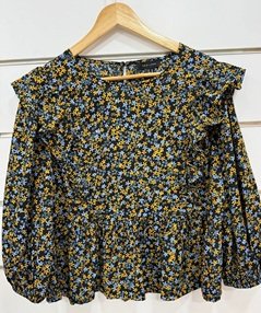 Women’s Ditsy Floral Print Blouse – Elegant Round Neck Short Sleeve Top